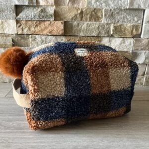 Trousse toilette moumoute à carreaux